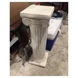 Style decorative column, pedestal plant stand