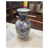 Vintage Chinese blue and white porcelain vase,