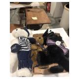 3 teddy bears, 2 Boyd