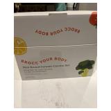NIB mini round ceramic cocotte set