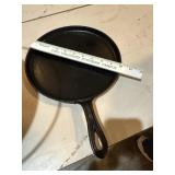 #8 B vintage cast iron griddle