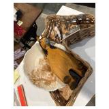 Horse basket with plate holder, cookie cutter,