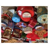 Large lot of metal tins, lots of Christmas