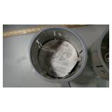 2 recessed housing lights