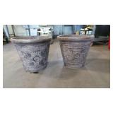 2 large flower pots