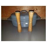 Roasting pan and salt and pepper shakers