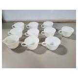 10 white pyrex cups