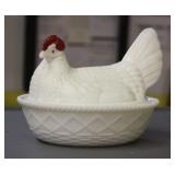 NS: 7" L WESTMORELAND GLASS CHICKEN IN NEST