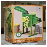 S: ERTL DIE-CAST MINI REPLICA CORN SHELLER