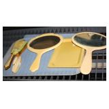 NS: LOT OF VINTAGE LADIES DRESSER ITEMS