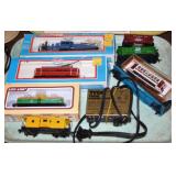 NS: HO TRAIN LOT W/ 1 ENGINE & TRANSFORMER