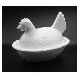 NS: UNSIGNED MILK GLASS CHICKEN ON NEST