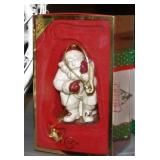 S: LENOX SANTA CLAUS PORCELAIN ORNAMENT