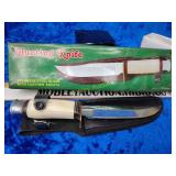 Brand new hunting knife