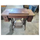 Antique Singer sewing machine no machine just