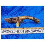 Arrowhead knife with bone handle