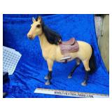 Large 20" battat horse