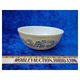 Pyrex mixing bowl