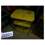 ROLL AROUND YELLOW CART