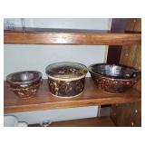 Signed pottery 4pcs