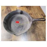 Griswold small logo cast iron pan