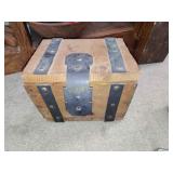 Small treasure chest