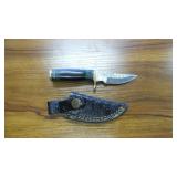 New Hunting Knife w/ Sheath & Guard