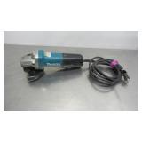 Makita 9557PB 4-1/2" Angle Grinder
