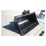 22 In Heavy Duty Mini-Excavator Bucket