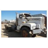 Diamond Reo  w/ Detroit Diesel