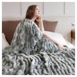 Ruched Faux Rabbit Fur Throw Blanket for Couch, Ex