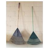 2 Leaf Rakes 1 Lot