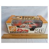 Home Depot Tony Stewart Nascar 1:24 Die Cast