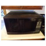 Kenmore Microwave 23 & 1/2" W