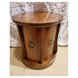 Barrel End Table 22 x 22 x 24"