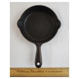 Cast Iron Skillet 6 & 1/2"