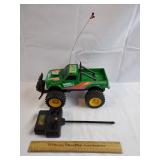 Radio Shack Range Buster II RC Car - Untested