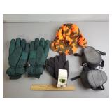 Gloves, Hat & Knee Pads 1 Lot