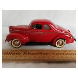 Danberry Mint 1940 Ford Deluxe Coupe Dicast Car