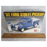 Linberg 1932 Ford Pickup 1/24 Model Unopened