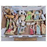 Nativity Scene Figures - 1 Damaged