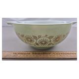 Vintage Pyrex Medallion Cinderella Bowl