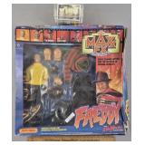 Nightmare on Elm Street Figure & Trading Cards