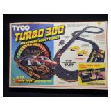 Tyco Turbo 300 Slot Car Set