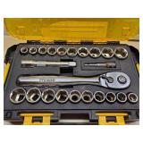Dewalt 1/2" Ratchet & Socket Set