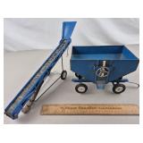 Farm Toy Gravity Wagon & Elevator