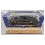 Diecast 2001 Cadillac DeVille Presidential Limo