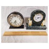 2 Clocks 1 Quartz 1 Big Ben