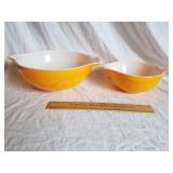 2 Pyrex Sunflower Bowls