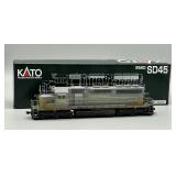 Kato EMD SD-45 Clinchfield  Diesel Locomotive